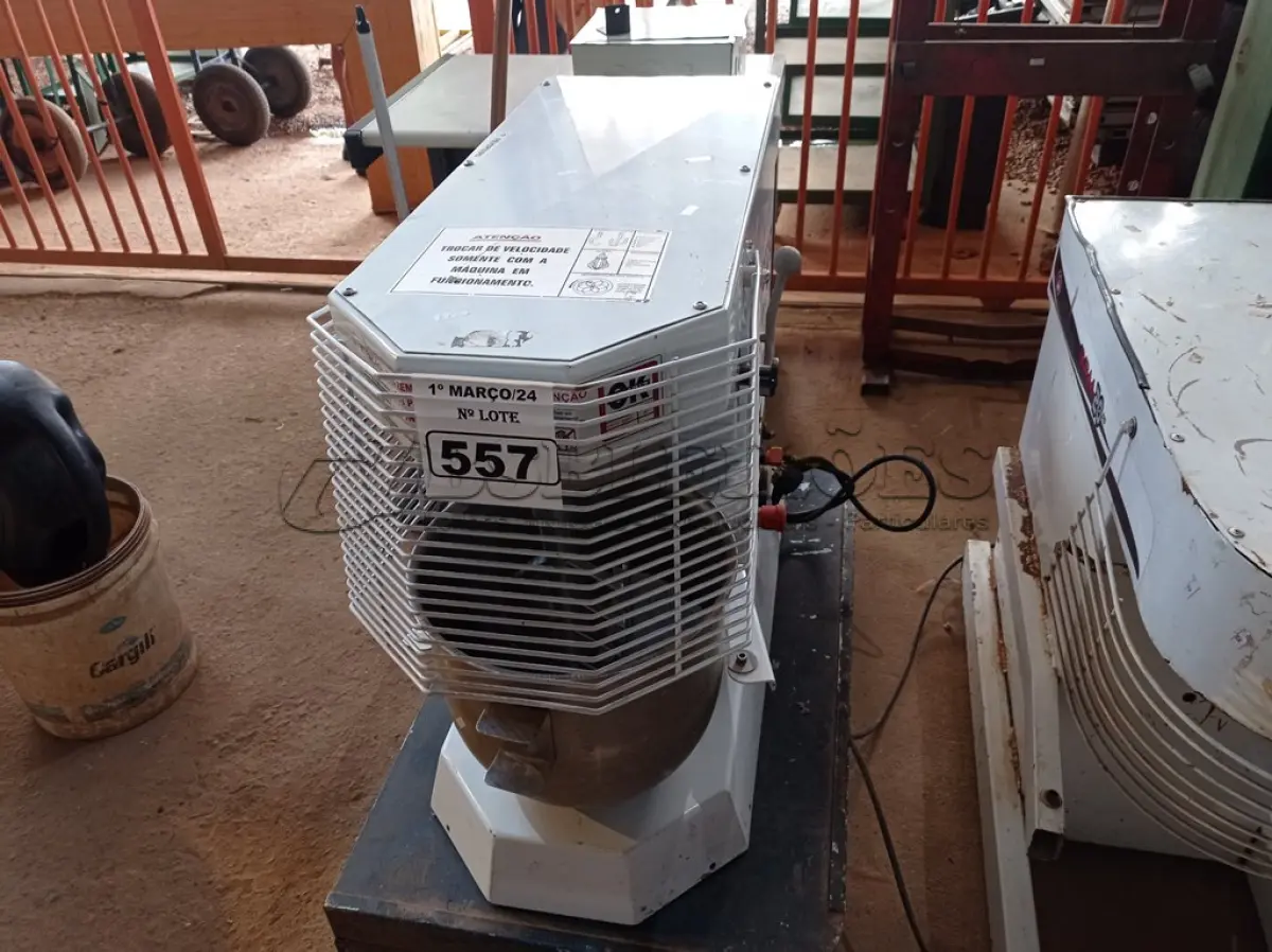 LOTE 557 - 01 BATEDEIRA PLANETÁRIA INDUSTRIAL, MODELO BP 18C G. PANIS. (NO ESTADO) ATENÇÃO! FAZER A VISITAÇÃO ANTES DE ARREMATAR, NÃO SABEMOS SE FUNCIONA. LEILÃO NÃO TEM GARANTIA E NEM DEVOLUÇÃO, SUJEITO A POSSÍVEIS AVARIAS VISÍVEIS/OCULTAS E/OU AUSÊNCIA DE COMPONENTES.