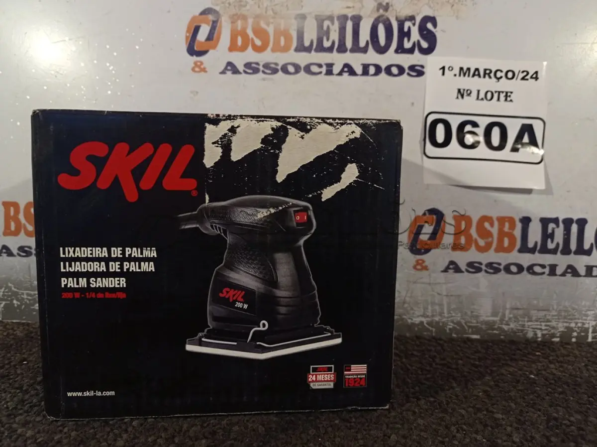 LOTE 060 - 01 LIXADEIRA ORBITAL DE PALMA 7232 200W-1/4 DE LIXA 220V MARCA SKIL. (NOVO) (NO ESTADO) ATENÇÃO! FAZER A VISITAÇÃO ANTES DE ARREMATAR, NÃO SABEMOS SE FUNCIONA. LEILÃO NÃO TEM GARANTIA E NEM DEVOLUÇÃO, SUJEITO A POSSÍVEIS AVARIAS VISÍVEIS/OCULTAS E/OU AUSÊNCIA DE COMPONENTES.