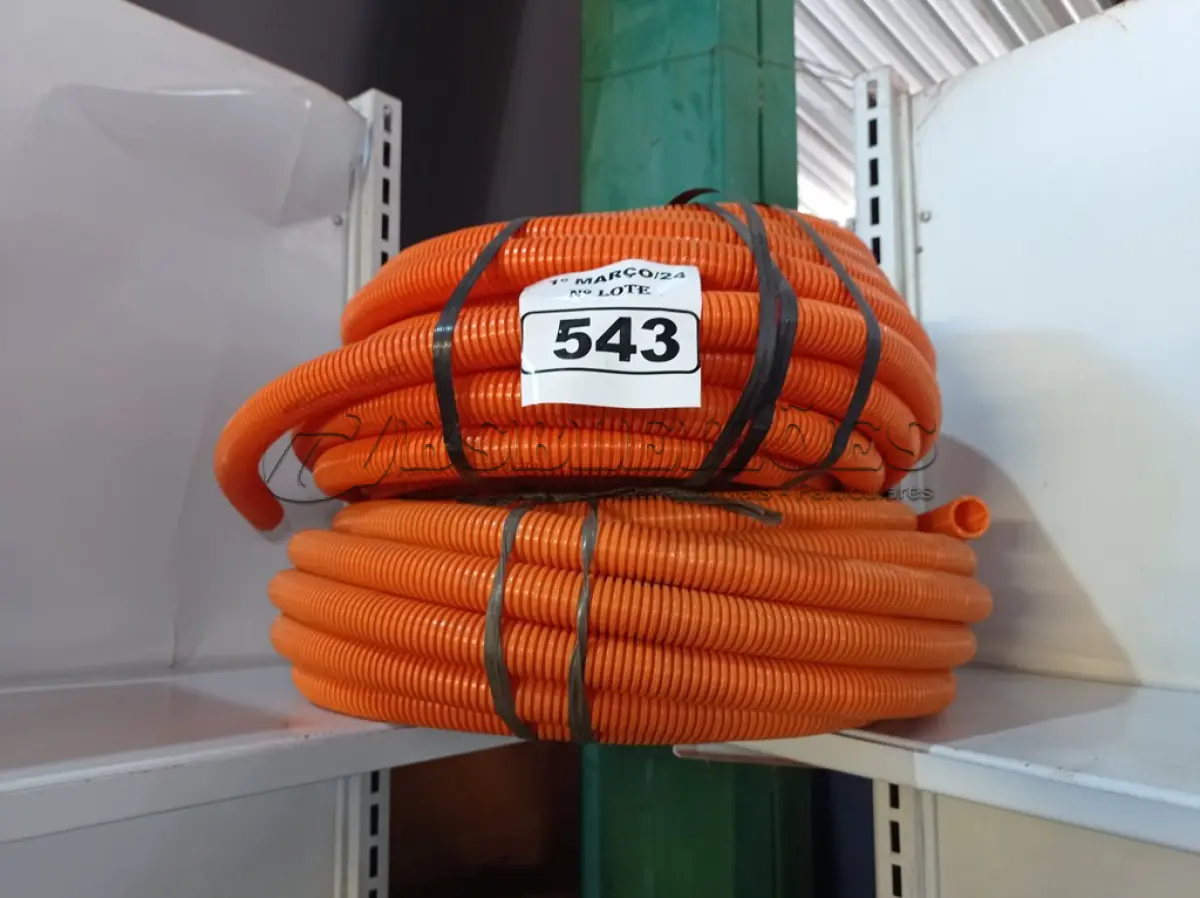 LOTE 543 - 02 ROLOS DE MANGUEIRA CORRUGADA. (NO ESTADO) ATENÇÃO! FAZER A VISITAÇÃO ANTES DE ARREMATAR, NÃO SABEMOS SE FUNCIONA. LEILÃO NÃO TEM GARANTIA E NEM DEVOLUÇÃO, SUJEITO A POSSÍVEIS AVARIAS VISÍVEIS/OCULTAS E/OU AUSÊNCIA DE COMPONENTES.