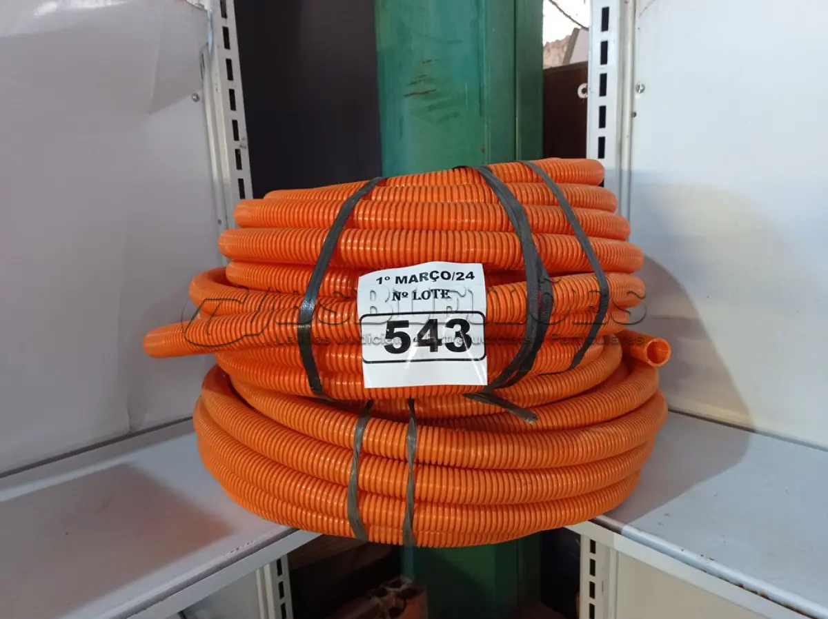 LOTE 543 - 02 ROLOS DE MANGUEIRA CORRUGADA. (NO ESTADO) ATENÇÃO! FAZER A VISITAÇÃO ANTES DE ARREMATAR, NÃO SABEMOS SE FUNCIONA. LEILÃO NÃO TEM GARANTIA E NEM DEVOLUÇÃO, SUJEITO A POSSÍVEIS AVARIAS VISÍVEIS/OCULTAS E/OU AUSÊNCIA DE COMPONENTES.