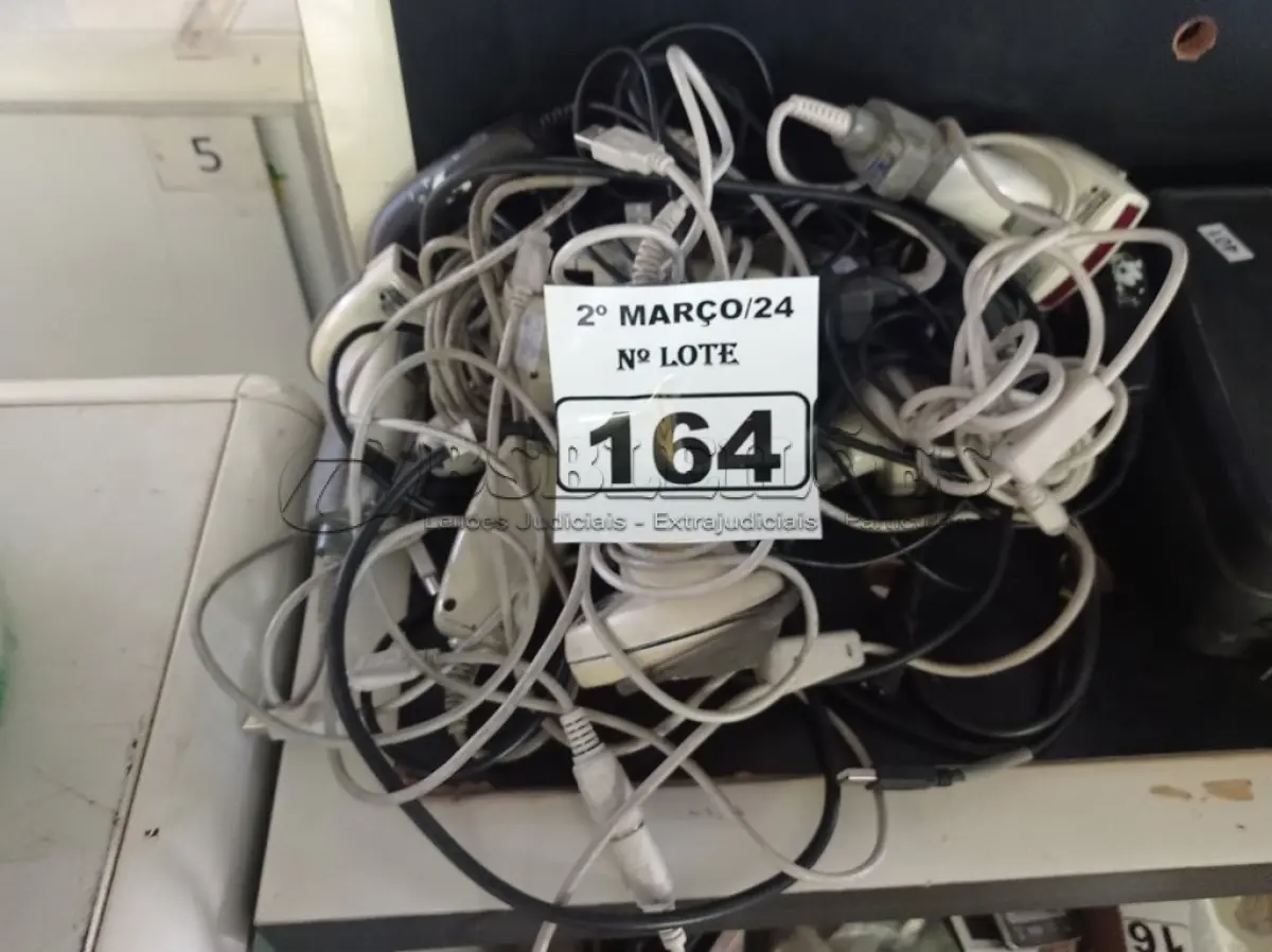 LOTE 164 - 01 LOTE COM VÁRIOS LEITORES DE CÓDIGO DE BARRAS MARCAS E MODELOS DIVERSOS. (NO ESTADO) ATENÇÃO! FAZER A VISITAÇÃO ANTES DE ARREMATAR, NÃO SABEMOS SE FUNCIONA. LEILÃO NÃO TEM GARANTIA E NEM DEVOLUÇÃO, SUJEITO A POSSÍVEIS AVARIAS VISÍVEIS/OCULTAS E/OU AUSÊNCIA DE COMPONENTES.