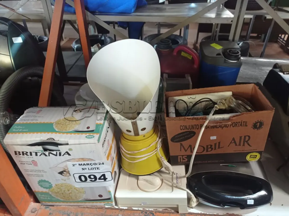 LOTE 094 - 01 LOTE COM UTENSÍLIOS DIVERSOS. (NO ESTADO) ATENÇÃO! FAZER A VISITAÇÃO ANTES DE ARREMATAR, NÃO SABEMOS SE FUNCIONA. LEILÃO NÃO TEM GARANTIA E NEM DEVOLUÇÃO, SUJEITO A POSSÍVEIS AVARIAS VISÍVEIS/OCULTAS E/OU AUSÊNCIA DE COMPONENTES.