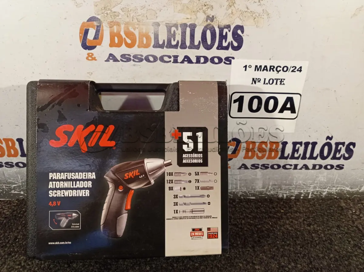LOTE 100 - 01 PARAFUSADEIRA 220V SKIL +51 ACESSÓRIOS 4,8V. (NOVO) (NO ESTADO) ATENÇÃO! FAZER A VISITAÇÃO ANTES DE ARREMATAR, NÃO SABEMOS SE FUNCIONA. LEILÃO NÃO TEM GARANTIA E NEM DEVOLUÇÃO, SUJEITO A POSSÍVEIS AVARIAS VISÍVEIS/OCULTAS E/OU AUSÊNCIA DE COMPONENTES.