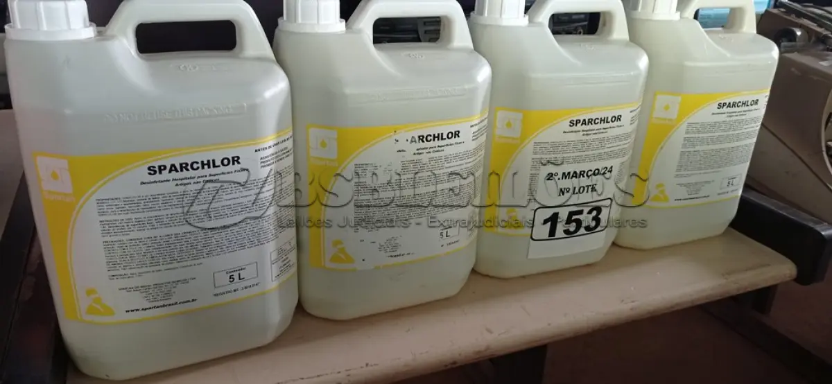 LOTE 153 - 20 LITROS DE DESINFETANTE HOSPITALAR PARA SUPERFÍCIES FIXAS E ARTIGOS NÃO CRÍTICOS. (NO ESTADO) ATENÇÃO! FAZER A VISITAÇÃO ANTES DE ARREMATAR, NÃO SABEMOS SE FUNCIONA. LEILÃO NÃO TEM GARANTIA E NEM DEVOLUÇÃO, SUJEITO A POSSÍVEIS AVARIAS VISÍVEIS/OCULTAS E/OU AUSÊNCIA DE COMPONENTES.