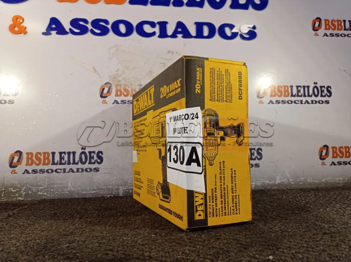 LOTE 130 - 01 CHAVE DE IMPACTO ½ 20V MAX LI-ION  540NM MODELO: DCF889B MARCA DEWALT.  (NOVO) (NO ESTADO) ATENÇÃO! FAZER A VISITAÇÃO ANTES DE ARREMATAR, NÃO SABEMOS SE FUNCIONA. LEILÃO NÃO TEM GARANTIA E NEM DEVOLUÇÃO, SUJEITO A POSSÍVEIS AVARIAS VISÍVEIS/OCULTAS E/OU AUSÊNCIA DE COMPONENTES.