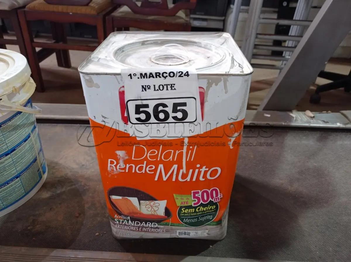LOTE 565 - 01 LATA DE TINTA IQUINE PINTALAR 16/18L BASE C. (NO ESTADO) ATENÇÃO! FAZER A VISITAÇÃO ANTES DE ARREMATAR, NÃO SABEMOS SE FUNCIONA. LEILÃO NÃO TEM GARANTIA E NEM DEVOLUÇÃO, SUJEITO A POSSÍVEIS AVARIAS VISÍVEIS/OCULTAS E/OU AUSÊNCIA DE COMPONENTES.
