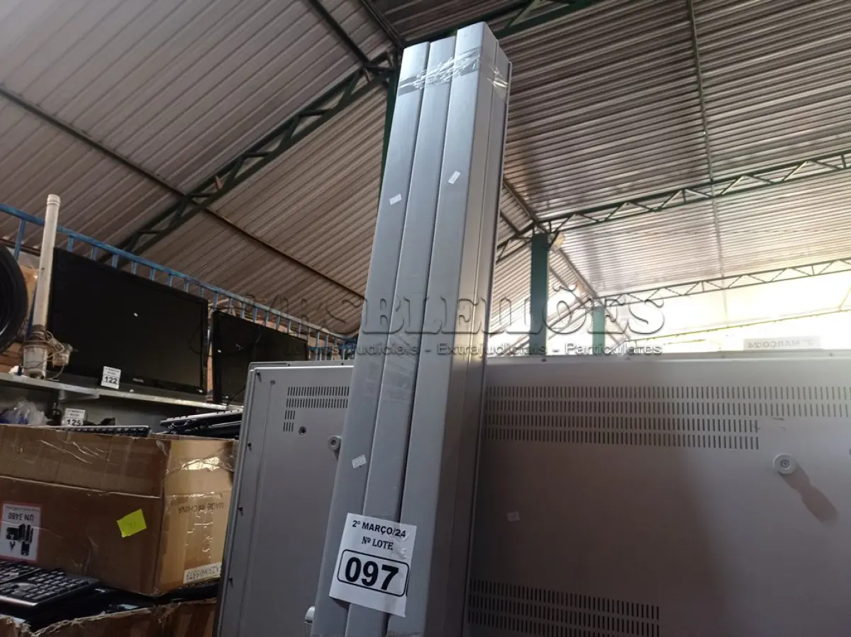 LOTE 097 - 06 CANALETAS. (NO ESTADO) ATENÇÃO! FAZER A VISITAÇÃO ANTES DE ARREMATAR, NÃO SABEMOS SE FUNCIONA. LEILÃO NÃO TEM GARANTIA E NEM DEVOLUÇÃO, SUJEITO A POSSÍVEIS AVARIAS VISÍVEIS/OCULTAS E/OU AUSÊNCIA DE COMPONENTES.