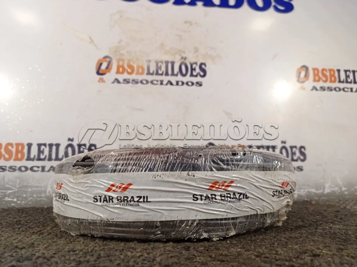 LOTE 120 - 01 ROLO DE CABO FLEXÍVEL 100M 1X4MM NA COR PRETA(NOVO). (NO ESTADO) ATENÇÃO! FAZER A VISITAÇÃO ANTES DE ARREMATAR, NÃO SABEMOS SE FUNCIONA. LEILÃO NÃO TEM GARANTIA E NEM DEVOLUÇÃO, SUJEITO A POSSÍVEIS AVARIAS VISÍVEIS/OCULTAS E/OU AUSÊNCIA DE COMPONENTES.