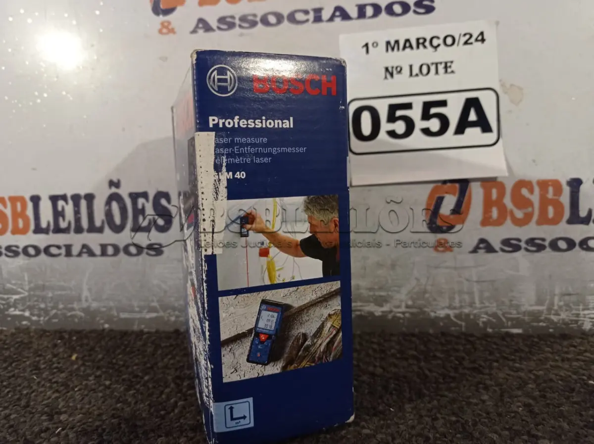 LOTE 055 - 01 TRENA A LASER GLM 40 MARCA BOSCH. (NOVO) (NO ESTADO) ATENÇÃO! FAZER A VISITAÇÃO ANTES DE ARREMATAR, NÃO SABEMOS SE FUNCIONA. LEILÃO NÃO TEM GARANTIA E NEM DEVOLUÇÃO, SUJEITO A POSSÍVEIS AVARIAS VISÍVEIS/OCULTAS E/OU AUSÊNCIA DE COMPONENTES.