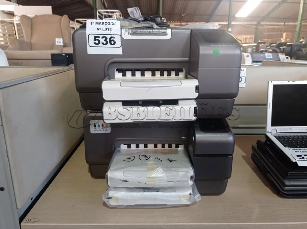 LOTE 536 - 02 IMPRESSORAS MODELO 1200WN MARCA HP BUSINESS. (NO ESTADO) ATENÇÃO! FAZER A VISITAÇÃO ANTES DE ARREMATAR, NÃO SABEMOS SE FUNCIONA. LEILÃO NÃO TEM GARANTIA E NEM DEVOLUÇÃO, SUJEITO A POSSÍVEIS AVARIAS VISÍVEIS/OCULTAS E/OU AUSÊNCIA DE COMPONENTES.