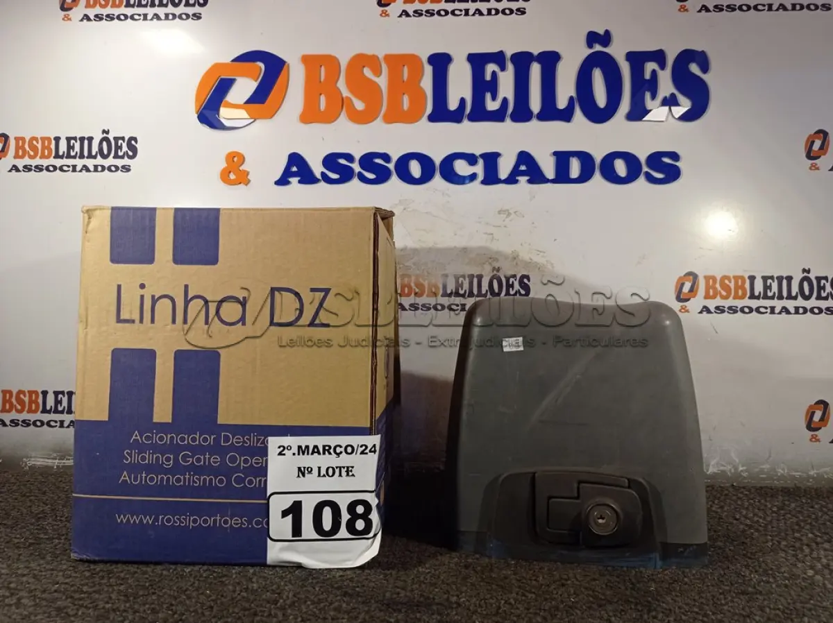 LOTE 108 - 01 MOTOR DE PORTÃO ROSSI NANO36. (NO ESTADO) ATENÇÃO! FAZER A VISITAÇÃO ANTES DE ARREMATAR, NÃO SABEMOS SE FUNCIONA. LEILÃO NÃO TEM GARANTIA E NEM DEVOLUÇÃO, SUJEITO A POSSÍVEIS AVARIAS VISÍVEIS/OCULTAS E/OU AUSÊNCIA DE COMPONENTES.