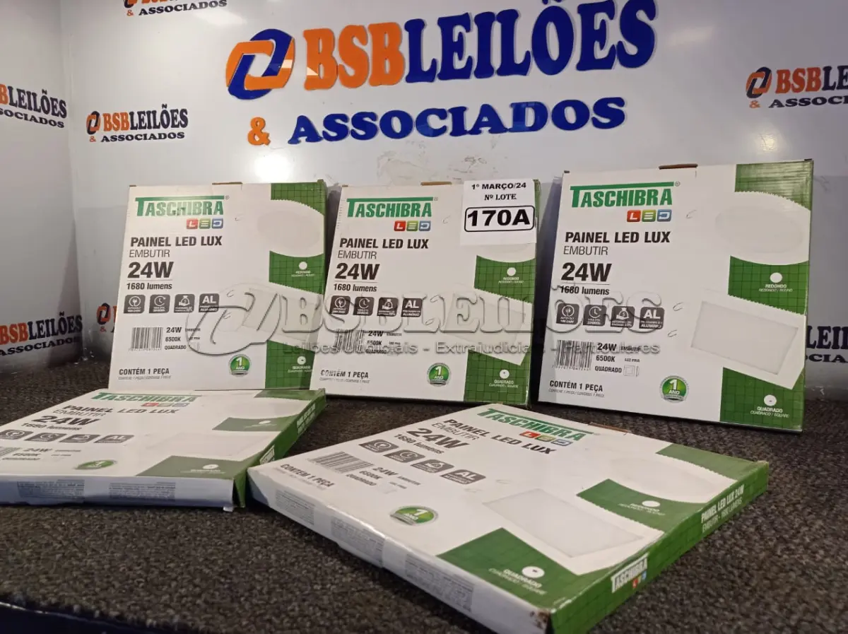 LOTE 170 - 05 PAINÉIS DE EMBUTIR LED LUX 24W 1680 LUMENS DE 6500K QUADRADO MARCA TASCHIBRA. (NOVO) (NO ESTADO) ATENÇÃO! FAZER A VISITAÇÃO ANTES DE ARREMATAR, NÃO SABEMOS SE FUNCIONA. LEILÃO NÃO TEM GARANTIA E NEM DEVOLUÇÃO, SUJEITO A POSSÍVEIS AVARIAS VISÍVEIS/OCULTAS E/OU AUSÊNCIA DE COMPONENTES.