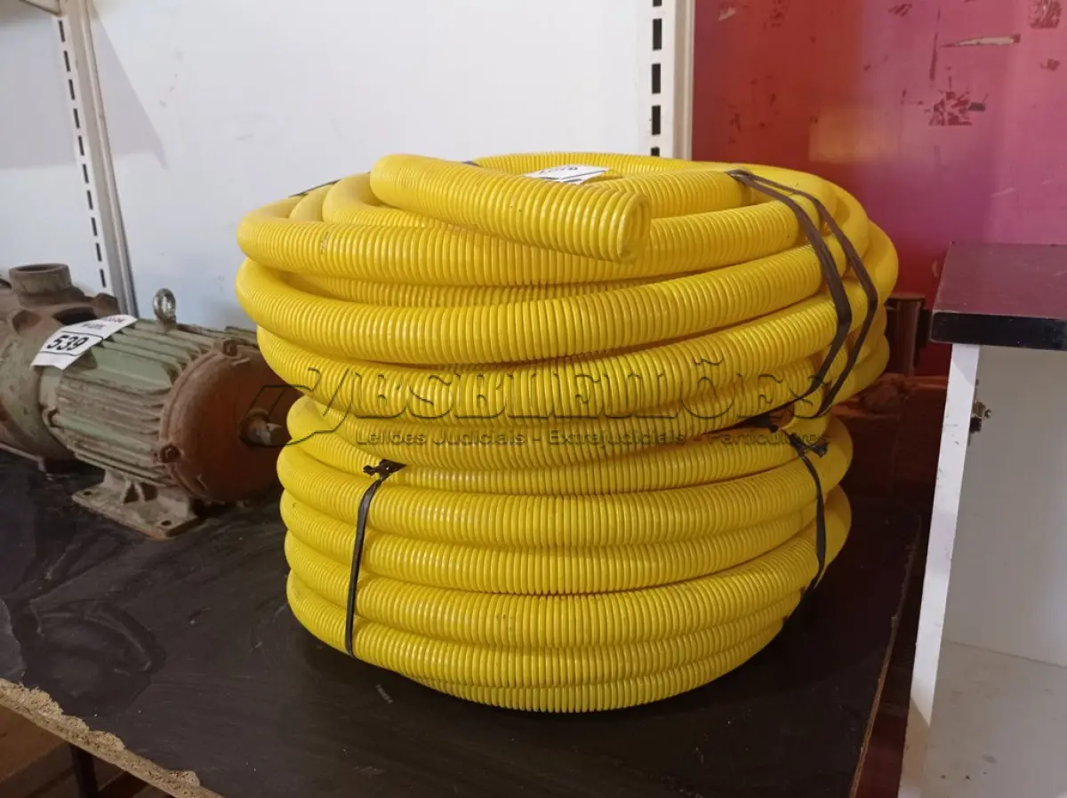 LOTE 538 - 02 ROLOS DE MANGUEIRA CORRUGADA. (NO ESTADO) ATENÇÃO! FAZER A VISITAÇÃO ANTES DE ARREMATAR, NÃO SABEMOS SE FUNCIONA. LEILÃO NÃO TEM GARANTIA E NEM DEVOLUÇÃO, SUJEITO A POSSÍVEIS AVARIAS VISÍVEIS/OCULTAS E/OU AUSÊNCIA DE COMPONENTES.