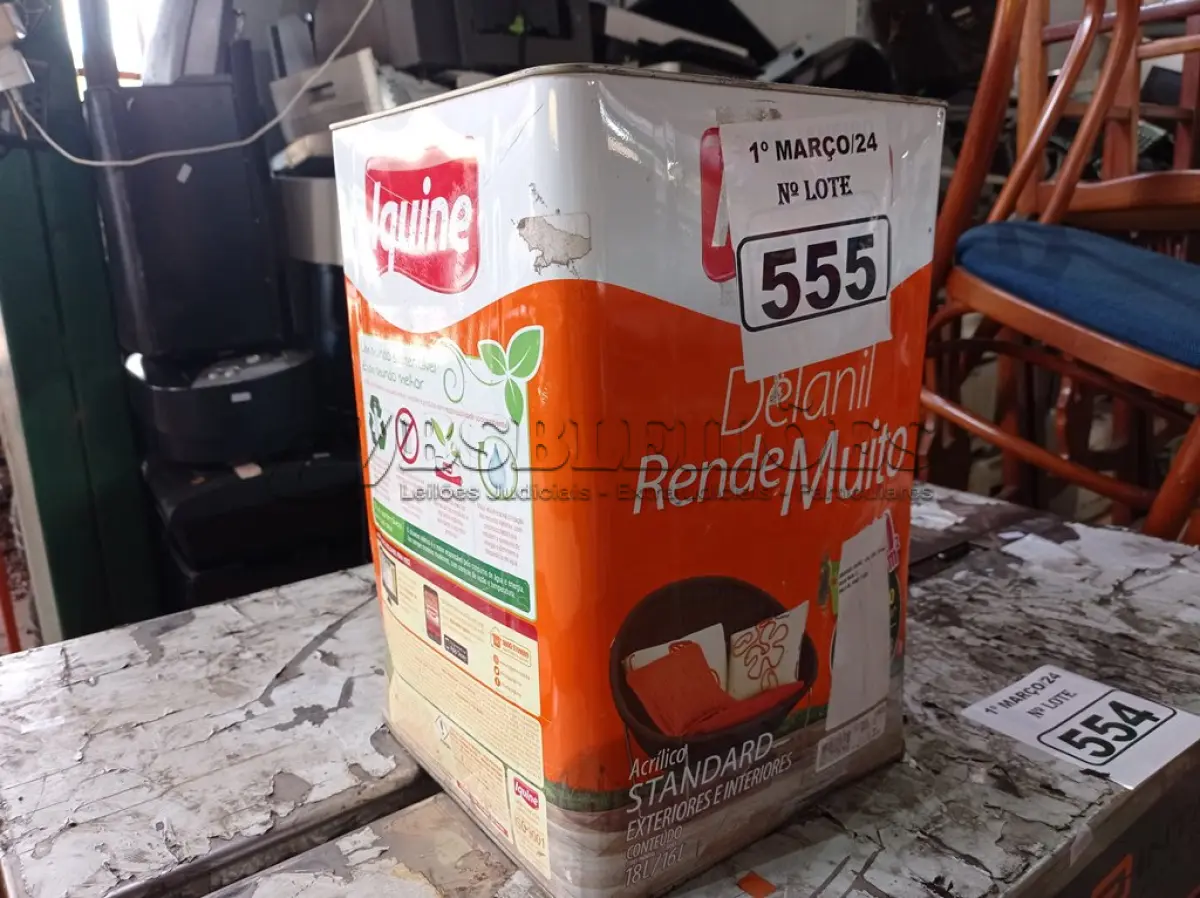 LOTE 555 - 01 LATA DE TINTA IQUINE PINTALAR FOSCO 16/18L BASE C. (NO ESTADO) ATENÇÃO! FAZER A VISITAÇÃO ANTES DE ARREMATAR, NÃO SABEMOS SE FUNCIONA. LEILÃO NÃO TEM GARANTIA E NEM DEVOLUÇÃO, SUJEITO A POSSÍVEIS AVARIAS VISÍVEIS/OCULTAS E/OU AUSÊNCIA DE COMPONENTES.