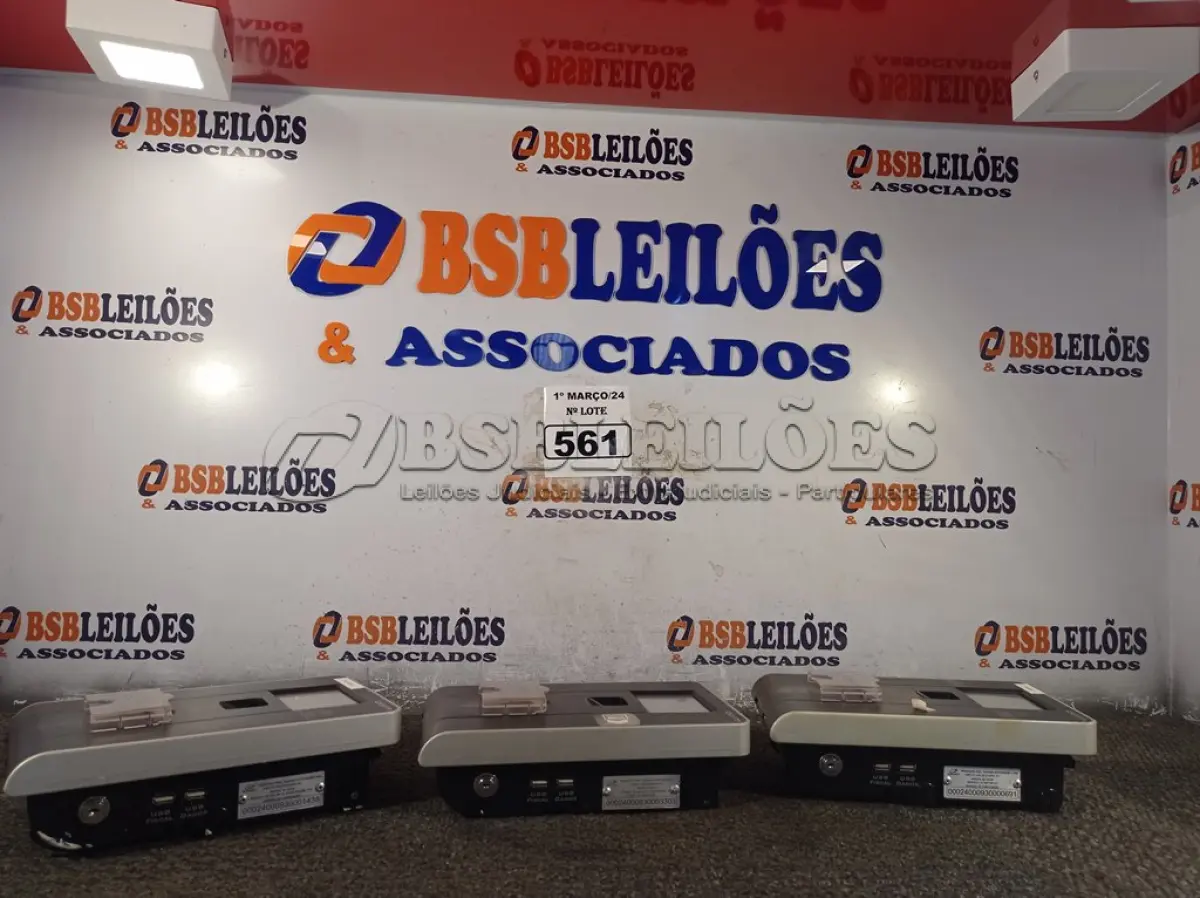 LOTE 561 - 03 RELÓGIOS DE PONTO DIGITAL. (NO ESTADO) ATENÇÃO! FAZER A VISITAÇÃO ANTES DE ARREMATAR, NÃO SABEMOS SE FUNCIONA. LEILÃO NÃO TEM GARANTIA E NEM DEVOLUÇÃO, SUJEITO A POSSÍVEIS AVARIAS VISÍVEIS/OCULTAS E/OU AUSÊNCIA DE COMPONENTES.