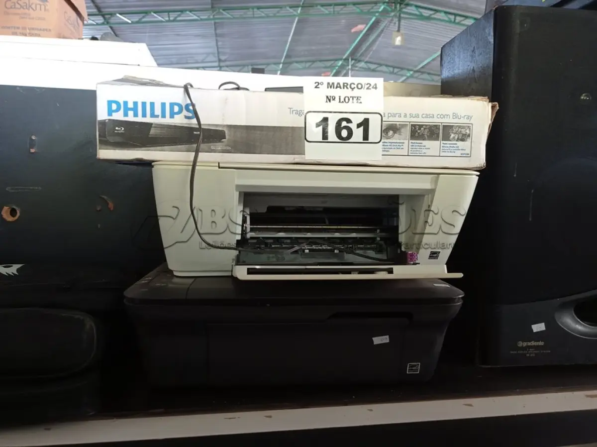 LOTE 161 - 02 IMPRESSORAS JATO DE TINTA E 01 DVD BLU-RAY PHILIPS. (NO ESTADO) ATENÇÃO! FAZER A VISITAÇÃO ANTES DE ARREMATAR, NÃO SABEMOS SE FUNCIONA. LEILÃO NÃO TEM GARANTIA E NEM DEVOLUÇÃO, SUJEITO A POSSÍVEIS AVARIAS VISÍVEIS/OCULTAS E/OU AUSÊNCIA DE COMPONENTES.
