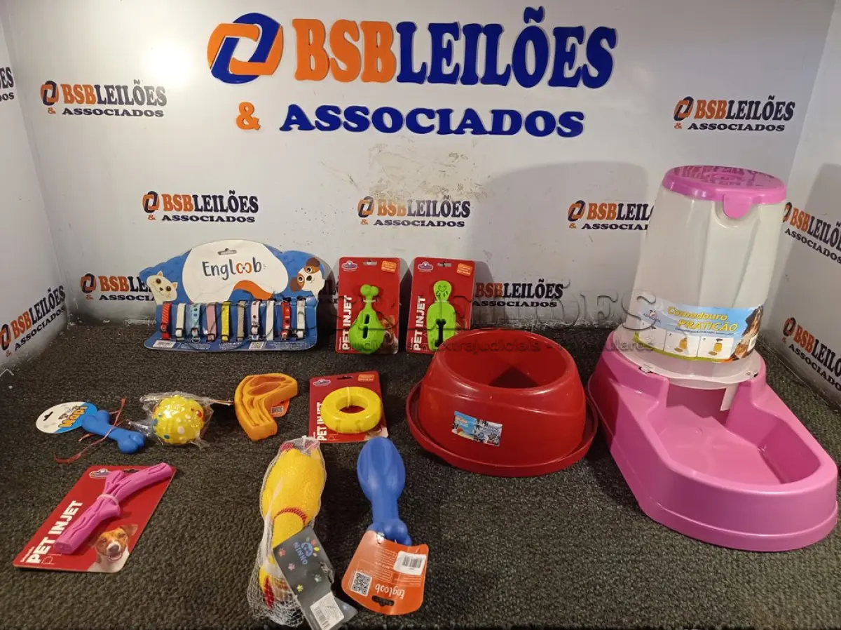 LOTE 438 - 01 KIT DE ASSESSÓRIOS PARA PETS. (NO ESTADO) ATENÇÃO! FAZER A VISITAÇÃO ANTES DE ARREMATAR, NÃO SABEMOS SE FUNCIONA. LEILÃO NÃO TEM GARANTIA E NEM DEVOLUÇÃO, SUJEITO A POSSÍVEIS AVARIAS VISÍVEIS/OCULTAS E/OU AUSÊNCIA DE COMPONENTES.