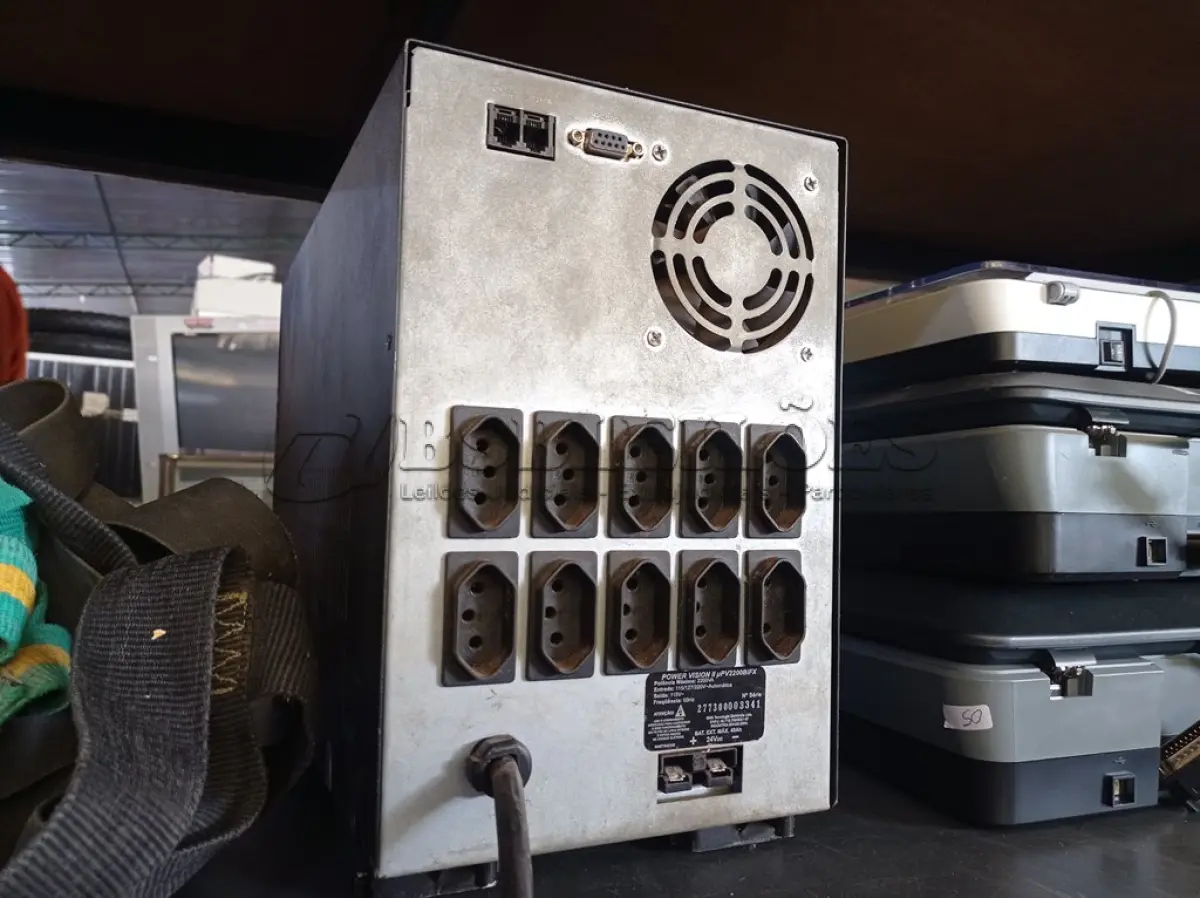 LOTE 386 - 01 NOBREAK MARCA SMS 2200VA. (NO ESTADO) ATENÇÃO! FAZER A VISITAÇÃO ANTES DE ARREMATAR, NÃO SABEMOS SE FUNCIONA. LEILÃO NÃO TEM GARANTIA E NEM DEVOLUÇÃO, SUJEITO A POSSÍVEIS AVARIAS VISÍVEIS/OCULTAS E/OU AUSÊNCIA DE COMPONENTES.