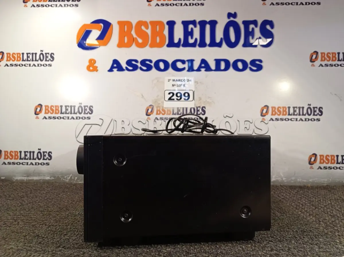 LOTE 299 - 01 RECEIVER ONKYO TX-NR636. (NO ESTADO) ATENÇÃO! FAZER A VISITAÇÃO ANTES DE ARREMATAR, NÃO SABEMOS SE FUNCIONA. LEILÃO NÃO TEM GARANTIA E NEM DEVOLUÇÃO, SUJEITO A POSSÍVEIS AVARIAS VISÍVEIS/OCULTAS E/OU AUSÊNCIA DE COMPONENTES.