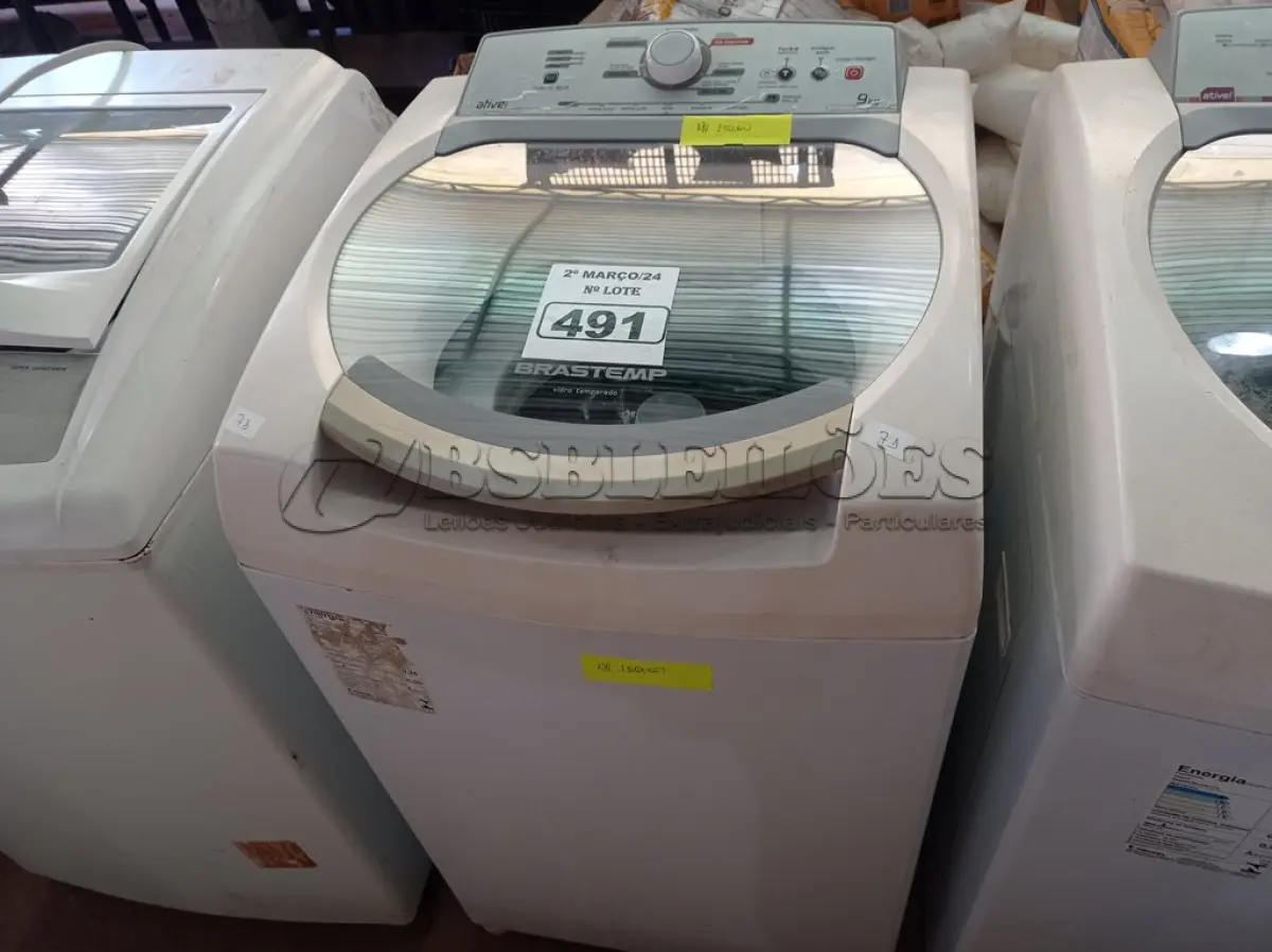 LOTE 491 - 01 MÁQUINA DE LAVAR ROUPAS MARCA BRASTEMP 09KG 220V. (NO ESTADO) ATENÇÃO! FAZER A VISITAÇÃO ANTES DE ARREMATAR, NÃO SABEMOS SE FUNCIONA. LEILÃO NÃO TEM GARANTIA E NEM DEVOLUÇÃO, SUJEITO A POSSÍVEIS AVARIAS VISÍVEIS/OCULTAS E/OU AUSÊNCIA DE COMPONENTES.