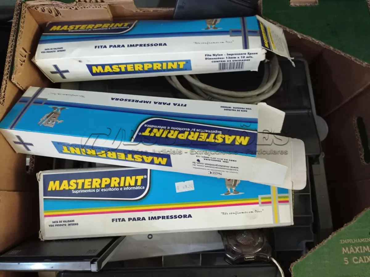 LOTE 233 - 01 IMPRESSORA MATRICIAL E VÁRIAS FITAS. (NO ESTADO) ATENÇÃO! FAZER A VISITAÇÃO ANTES DE ARREMATAR, NÃO SABEMOS SE FUNCIONA. LEILÃO NÃO TEM GARANTIA E NEM DEVOLUÇÃO, SUJEITO A POSSÍVEIS AVARIAS VISÍVEIS/OCULTAS E/OU AUSÊNCIA DE COMPONENTES.