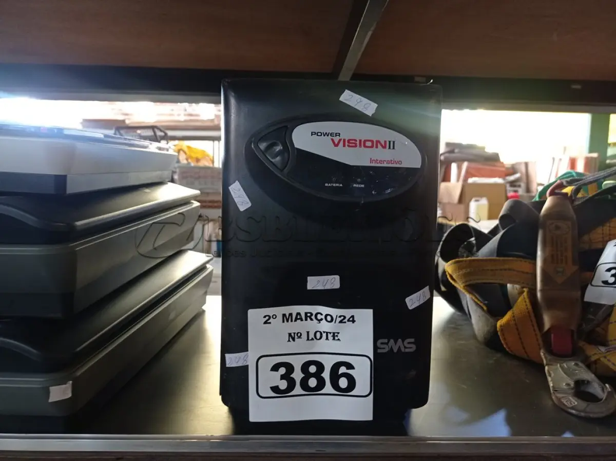 LOTE 386 - 01 NOBREAK MARCA SMS 2200VA. (NO ESTADO) ATENÇÃO! FAZER A VISITAÇÃO ANTES DE ARREMATAR, NÃO SABEMOS SE FUNCIONA. LEILÃO NÃO TEM GARANTIA E NEM DEVOLUÇÃO, SUJEITO A POSSÍVEIS AVARIAS VISÍVEIS/OCULTAS E/OU AUSÊNCIA DE COMPONENTES.