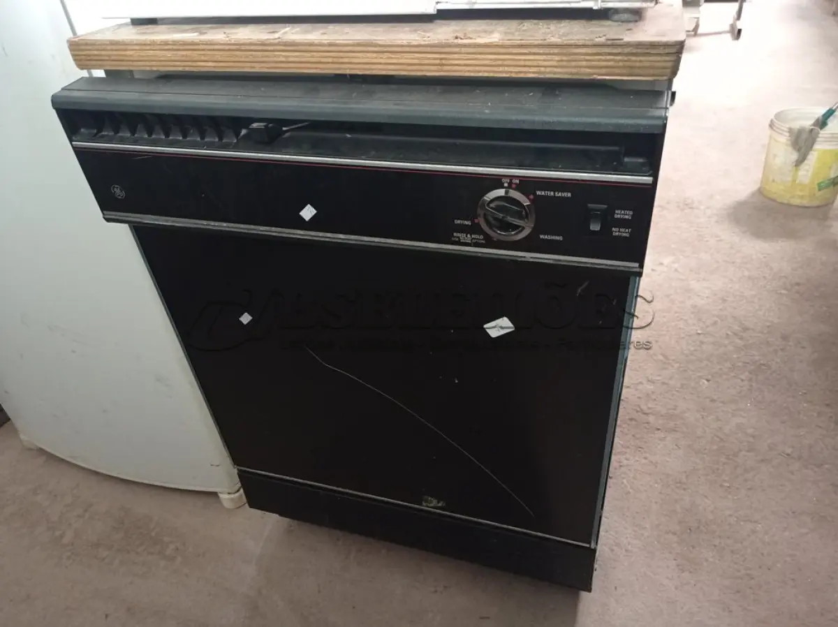 LOTE 350 - 01 LAVA-LOUÇAS E 01 LAVADORA MARCAS E MODELOS DIVERSOS. (NO ESTADO) ATENÇÃO! FAZER A VISITAÇÃO ANTES DE ARREMATAR, NÃO SABEMOS SE FUNCIONA. LEILÃO NÃO TEM GARANTIA E NEM DEVOLUÇÃO, SUJEITO A POSSÍVEIS AVARIAS VISÍVEIS/OCULTAS E/OU AUSÊNCIA DE COMPONENTES.