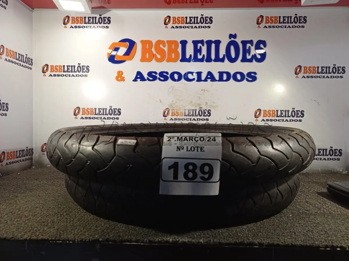 LOTE 189 - 02 PNEUS DE MOTO. (NO ESTADO) ATENÇÃO! FAZER A VISITAÇÃO ANTES DE ARREMATAR, NÃO SABEMOS SE FUNCIONA. LEILÃO NÃO TEM GARANTIA E NEM DEVOLUÇÃO, SUJEITO A POSSÍVEIS AVARIAS VISÍVEIS/OCULTAS E/OU AUSÊNCIA DE COMPONENTES.