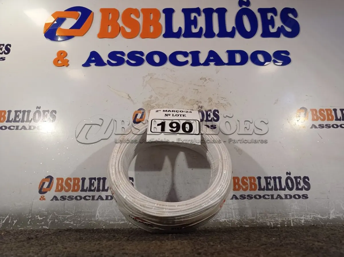 LOTE 190 - 01 ROLO DE CABO FLEXÍVEL 100M 1X2,5MM NA COR BRANCA(NOVO). (NO ESTADO) ATENÇÃO! FAZER A VISITAÇÃO ANTES DE ARREMATAR, NÃO SABEMOS SE FUNCIONA. LEILÃO NÃO TEM GARANTIA E NEM DEVOLUÇÃO, SUJEITO A POSSÍVEIS AVARIAS VISÍVEIS/OCULTAS E/OU AUSÊNCIA DE COMPONENTES.