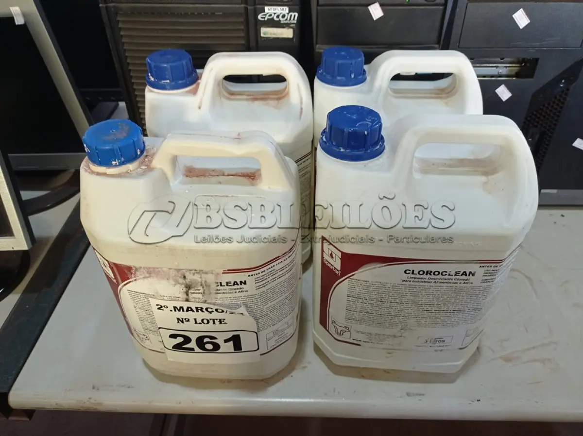 LOTE 261 - 20 LITROS DE CLOROCLEAN, LIMPADOR DESINFETANTE CLORADO PARA INDÚSTRIAS ALIMENTÍCIAS E AFINS. (NO ESTADO) ATENÇÃO! FAZER A VISITAÇÃO ANTES DE ARREMATAR, NÃO SABEMOS SE FUNCIONA. LEILÃO NÃO TEM GARANTIA E NEM DEVOLUÇÃO, SUJEITO A POSSÍVEIS AVARIAS VISÍVEIS/OCULTAS E/OU AUSÊNCIA DE COMPONENTES.