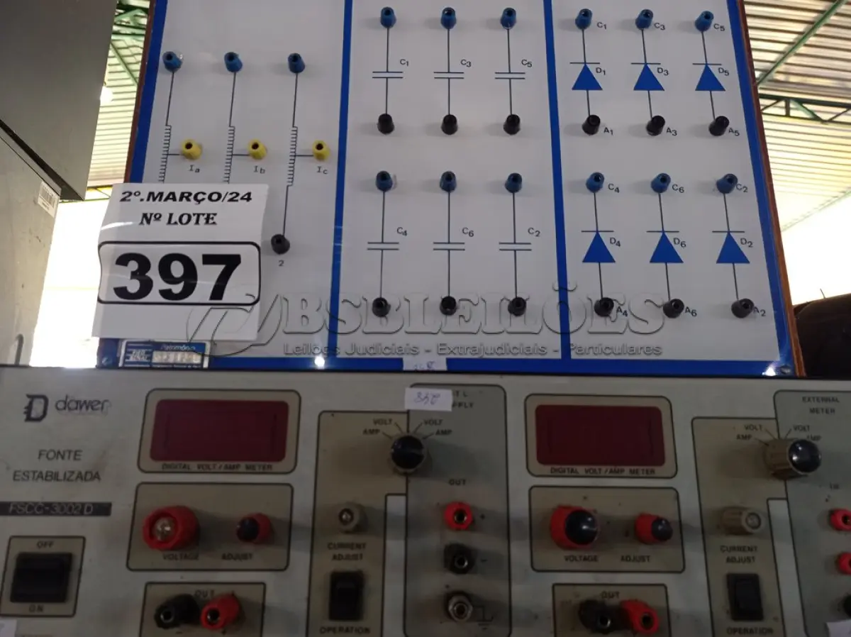 LOTE 397 - 01 MODULO DE COMUTAÇÃO E 01 FONTE ESTABILIZADA. (NO ESTADO) ATENÇÃO! FAZER A VISITAÇÃO ANTES DE ARREMATAR, NÃO SABEMOS SE FUNCIONA. LEILÃO NÃO TEM GARANTIA E NEM DEVOLUÇÃO, SUJEITO A POSSÍVEIS AVARIAS VISÍVEIS/OCULTAS E/OU AUSÊNCIA DE COMPONENTES.