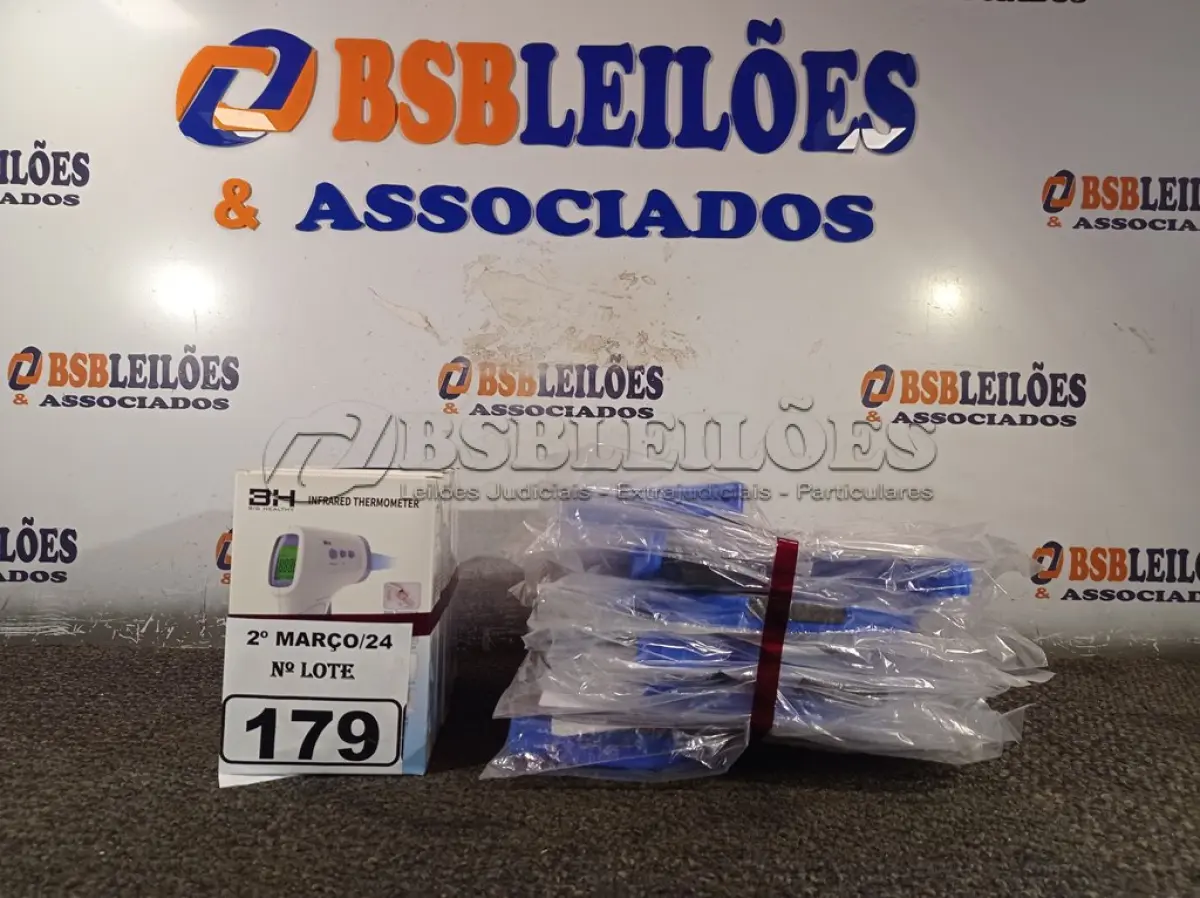 LOTE 179 - 10 MÁSCARAS DE PROTEÇÃO E 05 TERMÔMETROS DIGITAIS. (NO ESTADO) ATENÇÃO! FAZER A VISITAÇÃO ANTES DE ARREMATAR, NÃO SABEMOS SE FUNCIONA. LEILÃO NÃO TEM GARANTIA E NEM DEVOLUÇÃO, SUJEITO A POSSÍVEIS AVARIAS VISÍVEIS/OCULTAS E/OU AUSÊNCIA DE COMPONENTES.
