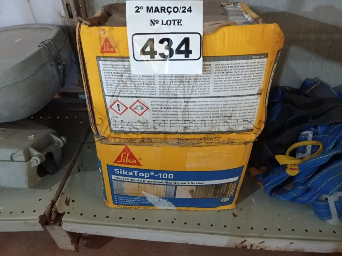 LOTE 434 - 02 CAIXAS DE SIKA TOP-100, REVESTIMENTO IMPERMEABILIZANTE SEMI-FLEXIVEL. (NO ESTADO) ATENÇÃO! FAZER A VISITAÇÃO ANTES DE ARREMATAR, NÃO SABEMOS SE FUNCIONA. LEILÃO NÃO TEM GARANTIA E NEM DEVOLUÇÃO, SUJEITO A POSSÍVEIS AVARIAS VISÍVEIS/OCULTAS E/OU AUSÊNCIA DE COMPONENTES.