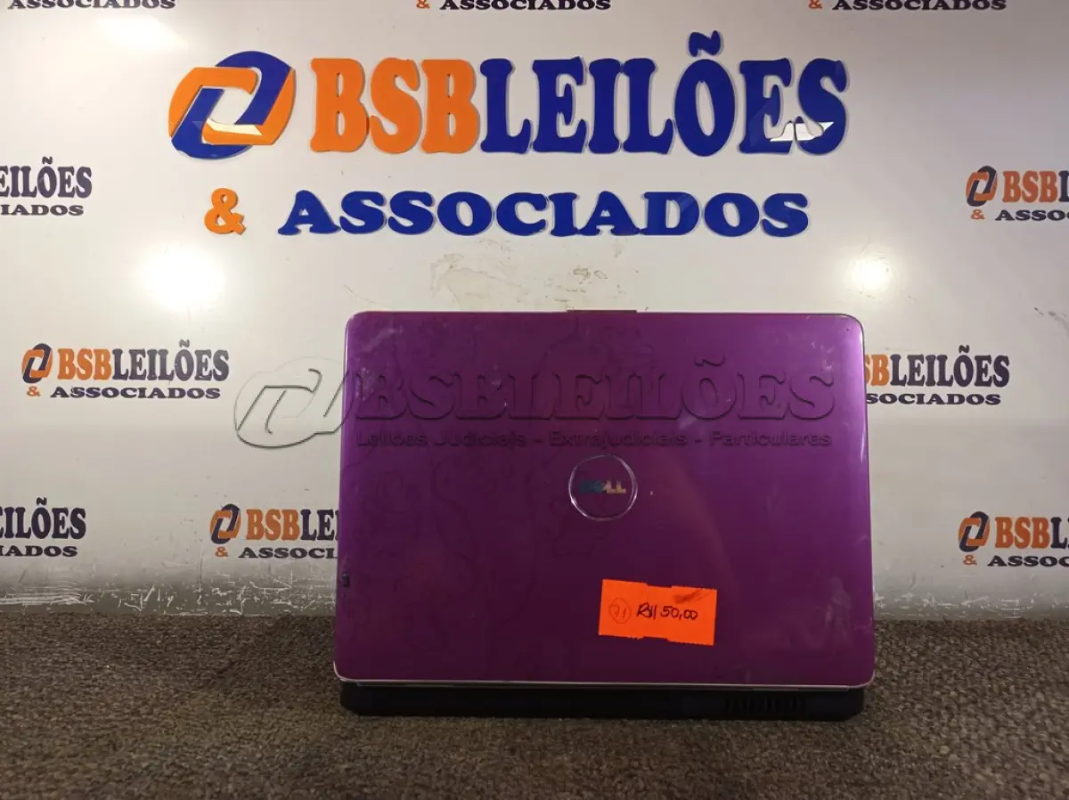 LOTE 177 - 01 NOTEBOOK MARCA DELL. (NO ESTADO) ATENÇÃO! FAZER A VISITAÇÃO ANTES DE ARREMATAR, NÃO SABEMOS SE FUNCIONA. LEILÃO NÃO TEM GARANTIA E NEM DEVOLUÇÃO, SUJEITO A POSSÍVEIS AVARIAS VISÍVEIS/OCULTAS E/OU AUSÊNCIA DE COMPONENTES.