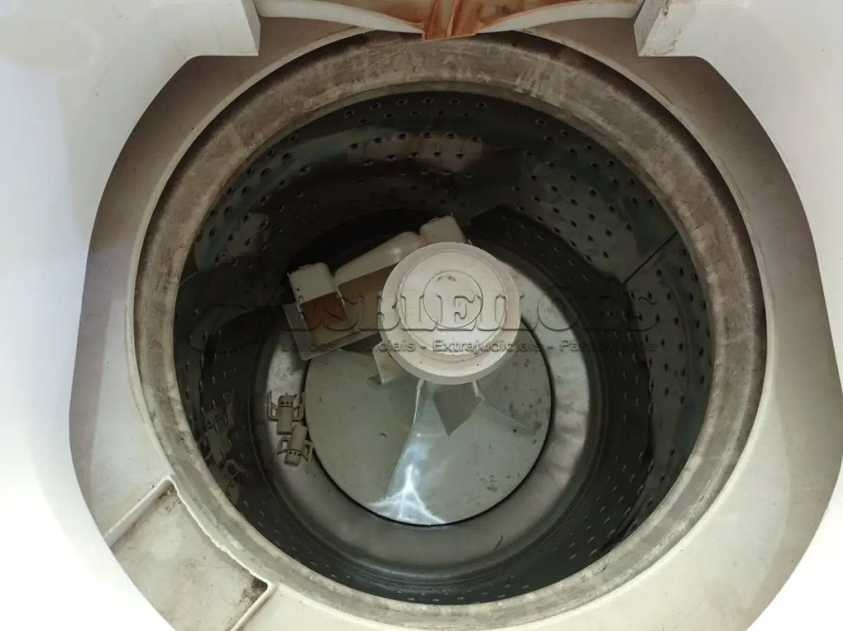 LOTE 488 - 01 MÁQUINA DE LAVAR ROUPAS MARCA BRASTEMP 10KG 127V. (NO ESTADO) ATENÇÃO! FAZER A VISITAÇÃO ANTES DE ARREMATAR, NÃO SABEMOS SE FUNCIONA. LEILÃO NÃO TEM GARANTIA E NEM DEVOLUÇÃO, SUJEITO A POSSÍVEIS AVARIAS VISÍVEIS/OCULTAS E/OU AUSÊNCIA DE COMPONENTES.