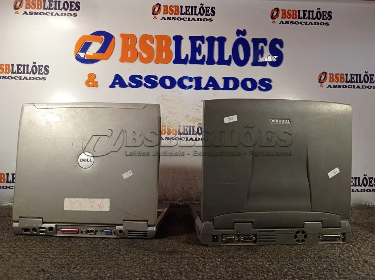 LOTE 285 - 02 NOTEBOOK’S MARCAS E MODELOS DIVERSOS. (NO ESTADO) ATENÇÃO! FAZER A VISITAÇÃO ANTES DE ARREMATAR, NÃO SABEMOS SE FUNCIONA. LEILÃO NÃO TEM GARANTIA E NEM DEVOLUÇÃO, SUJEITO A POSSÍVEIS AVARIAS VISÍVEIS/OCULTAS E/OU AUSÊNCIA DE COMPONENTES.