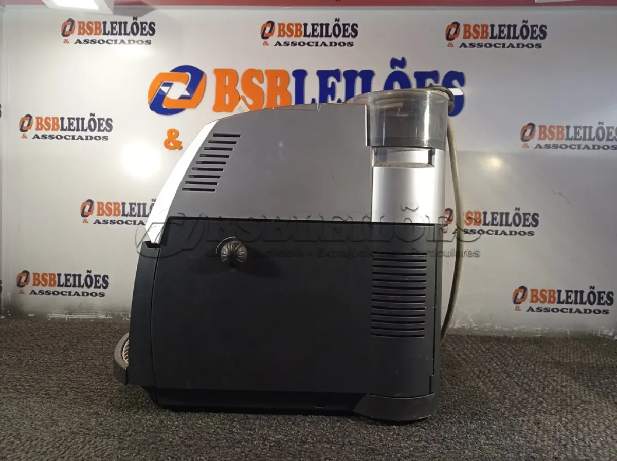 LOTE 307 - 01 CAFETEIRA EXPRESSO. (NO ESTADO) ATENÇÃO! FAZER A VISITAÇÃO ANTES DE ARREMATAR, NÃO SABEMOS SE FUNCIONA. LEILÃO NÃO TEM GARANTIA E NEM DEVOLUÇÃO, SUJEITO A POSSÍVEIS AVARIAS VISÍVEIS/OCULTAS E/OU AUSÊNCIA DE COMPONENTES.