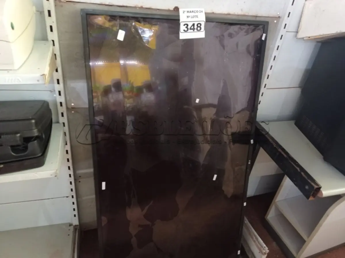 LOTE 348 - 01 TV LG 55” POL PARA RETIRADA DE PEÇAS. (NO ESTADO) ATENÇÃO! FAZER A VISITAÇÃO ANTES DE ARREMATAR, NÃO SABEMOS SE FUNCIONA. LEILÃO NÃO TEM GARANTIA E NEM DEVOLUÇÃO, SUJEITO A POSSÍVEIS AVARIAS VISÍVEIS/OCULTAS E/OU AUSÊNCIA DE COMPONENTES.