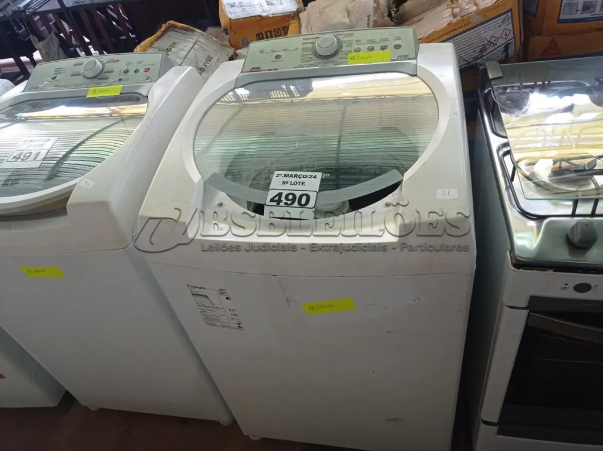 LOTE 490 - 01 MÁQUINA DE LAVAR ROUPAS MARCA BRASTEMP 11KG 220V. (NO ESTADO) ATENÇÃO! FAZER A VISITAÇÃO ANTES DE ARREMATAR, NÃO SABEMOS SE FUNCIONA. LEILÃO NÃO TEM GARANTIA E NEM DEVOLUÇÃO, SUJEITO A POSSÍVEIS AVARIAS VISÍVEIS/OCULTAS E/OU AUSÊNCIA DE COMPONENTES.
