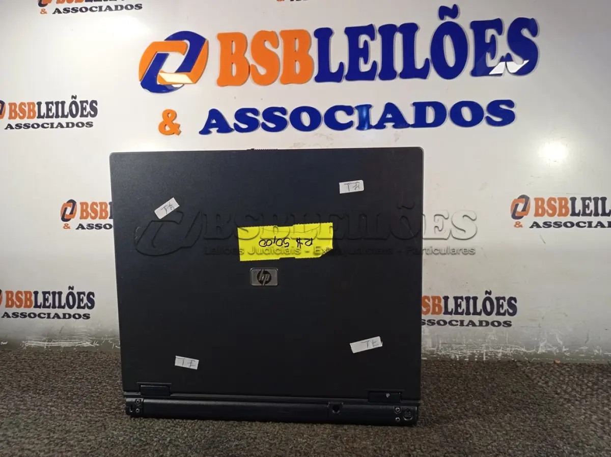 LOTE 187 - 01 NOTEBOOK MARCA HP. (NO ESTADO) ATENÇÃO! FAZER A VISITAÇÃO ANTES DE ARREMATAR, NÃO SABEMOS SE FUNCIONA. LEILÃO NÃO TEM GARANTIA E NEM DEVOLUÇÃO, SUJEITO A POSSÍVEIS AVARIAS VISÍVEIS/OCULTAS E/OU AUSÊNCIA DE COMPONENTES.