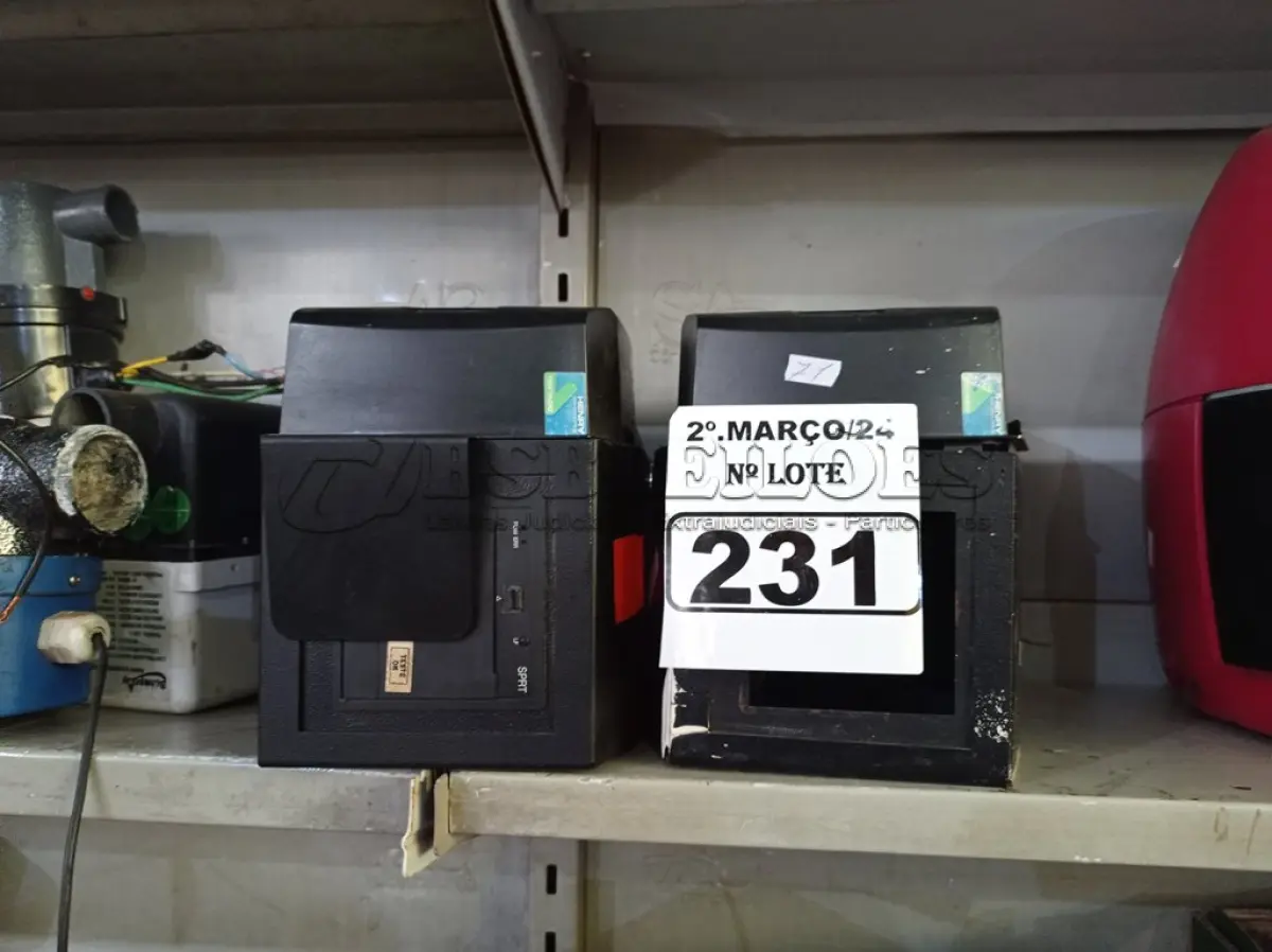 LOTE 231 - 02 RELÓGIOS DE PONTO. (NO ESTADO) ATENÇÃO! FAZER A VISITAÇÃO ANTES DE ARREMATAR, NÃO SABEMOS SE FUNCIONA. LEILÃO NÃO TEM GARANTIA E NEM DEVOLUÇÃO, SUJEITO A POSSÍVEIS AVARIAS VISÍVEIS/OCULTAS E/OU AUSÊNCIA DE COMPONENTES.