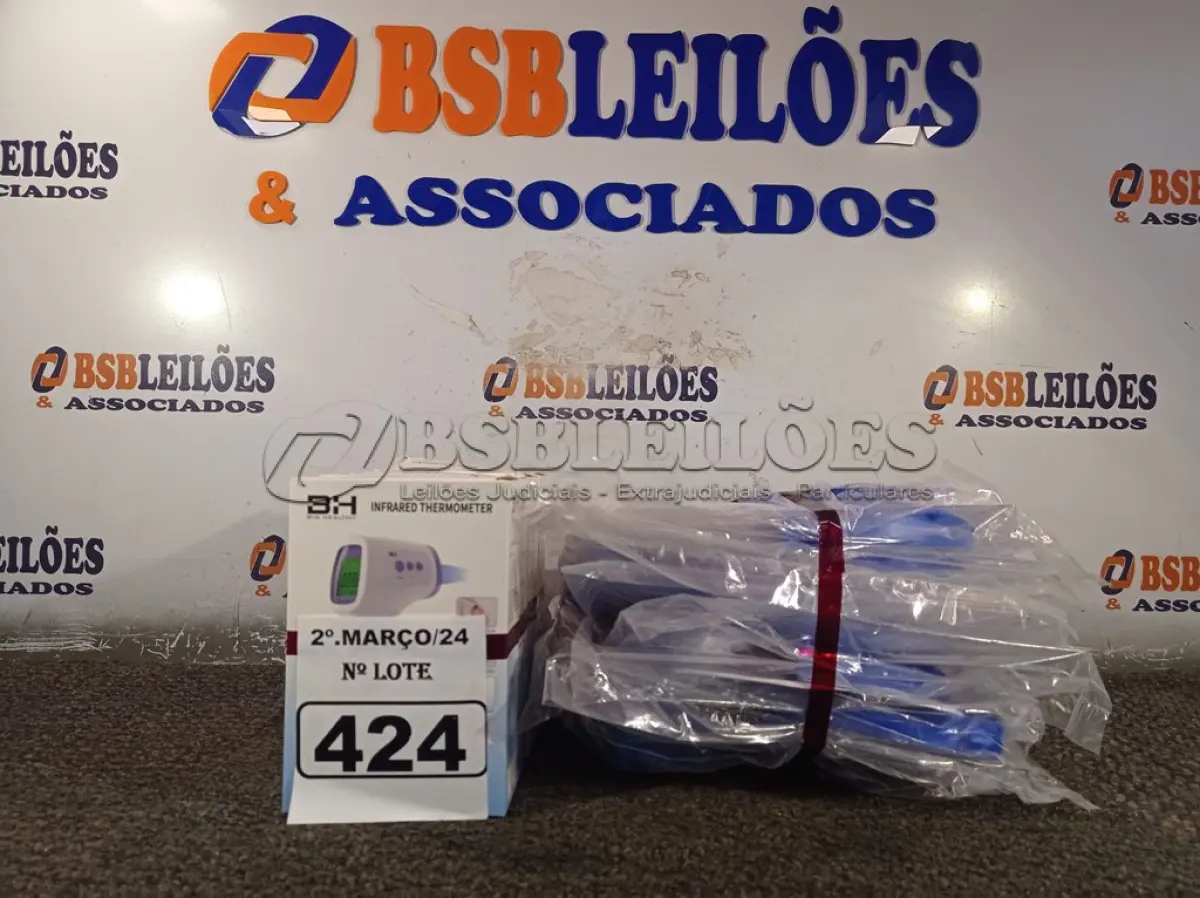 LOTE 424 - 10 MÁSCARAS DE PROTEÇÃO E 05 TERMÔMETROS DIGITAIS. (NO ESTADO) ATENÇÃO! FAZER A VISITAÇÃO ANTES DE ARREMATAR, NÃO SABEMOS SE FUNCIONA. LEILÃO NÃO TEM GARANTIA E NEM DEVOLUÇÃO, SUJEITO A POSSÍVEIS AVARIAS VISÍVEIS/OCULTAS E/OU AUSÊNCIA DE COMPONENTES.