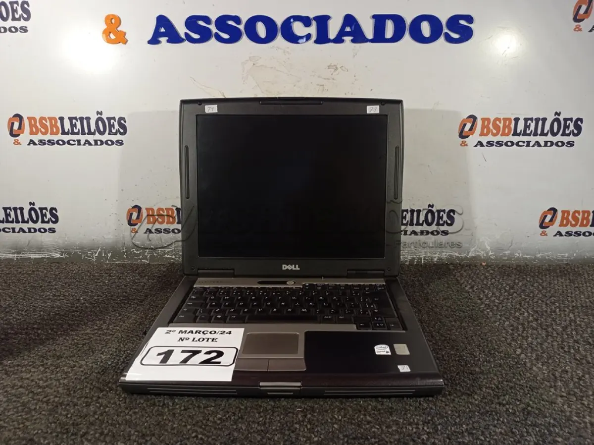 LOTE 172 - 01 NOTEBOOK MARCA DELL. (NO ESTADO) ATENÇÃO! FAZER A VISITAÇÃO ANTES DE ARREMATAR, NÃO SABEMOS SE FUNCIONA. LEILÃO NÃO TEM GARANTIA E NEM DEVOLUÇÃO, SUJEITO A POSSÍVEIS AVARIAS VISÍVEIS/OCULTAS E/OU AUSÊNCIA DE COMPONENTES.