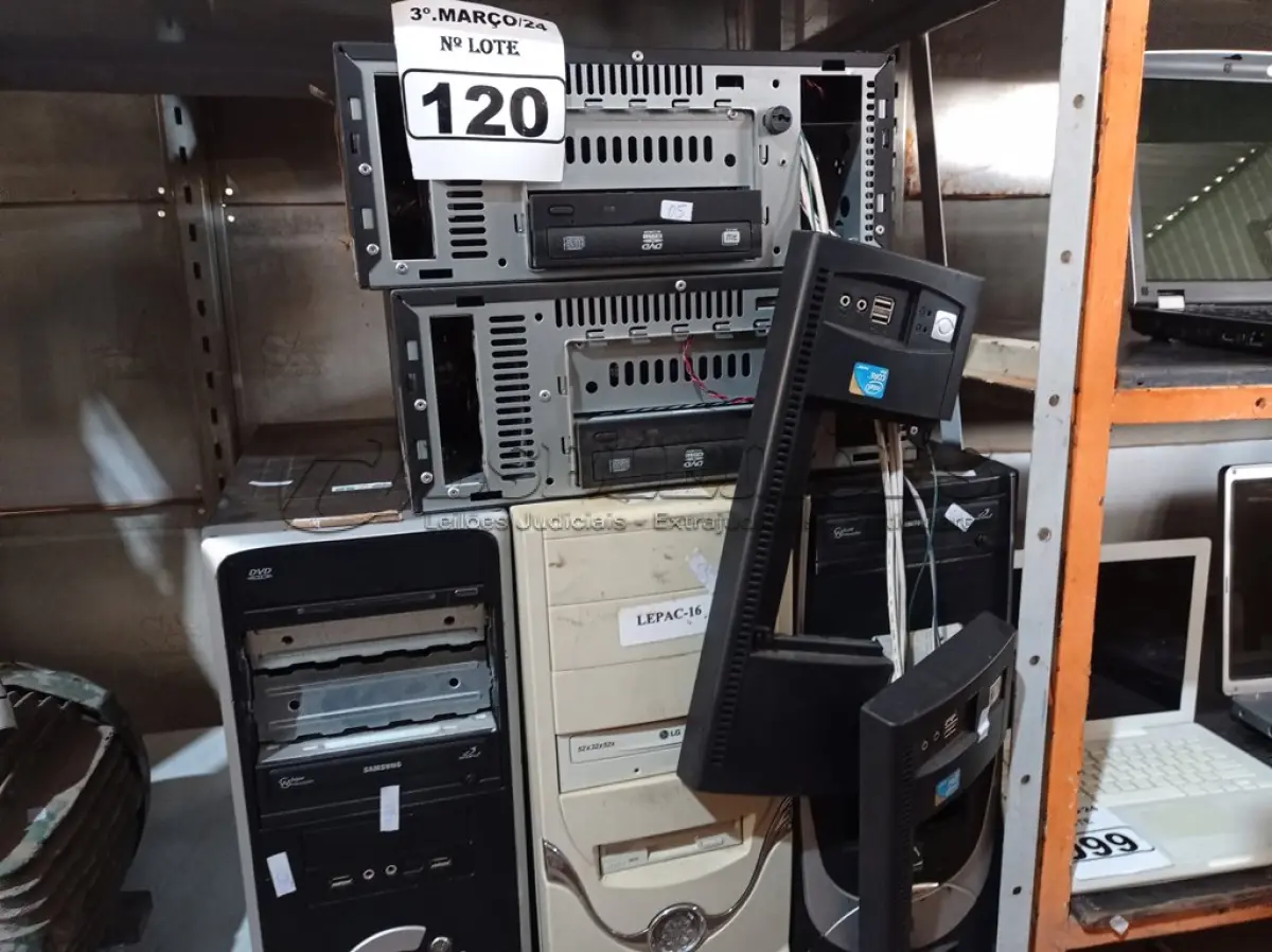 LOTE 120 - 05 CPU’S MARCAS E MODELOS DIVERSOS PARA RETIRADA DE PEÇAS. (NO ESTADO) ATENÇÃO! FAZER A VISITAÇÃO ANTES DE ARREMATAR, NÃO SABEMOS SE FUNCIONA. LEILÃO NÃO TEM GARANTIA E NEM DEVOLUÇÃO, SUJEITO A POSSÍVEIS AVARIAS VISÍVEIS/OCULTAS E/OU AUSÊNCIA DE COMPONENTES.