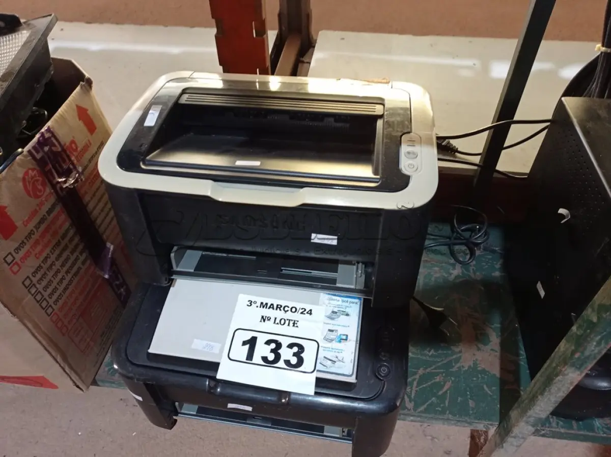 LOTE 133 - 03 IMPRESSORAS MARCAS E MODELOS DIVERSOS. (NO ESTADO) ATENÇÃO! FAZER A VISITAÇÃO ANTES DE ARREMATAR, NÃO SABEMOS SE FUNCIONA. LEILÃO NÃO TEM GARANTIA E NEM DEVOLUÇÃO, SUJEITO A POSSÍVEIS AVARIAS VISÍVEIS/OCULTAS E/OU AUSÊNCIA DE COMPONENTES.