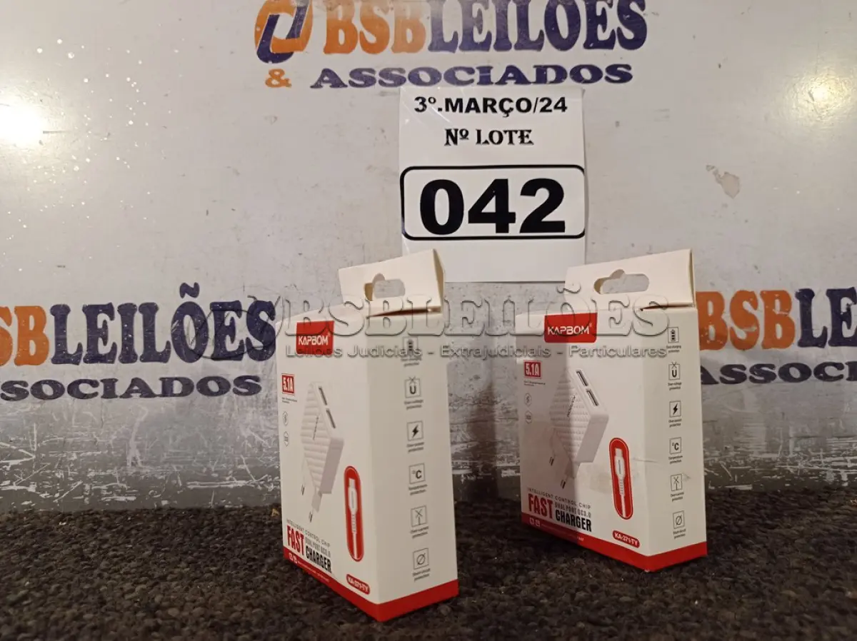 LOTE 042 - 02 CARREGADORES USB TIPO “C”. (NO ESTADO) ATENÇÃO! FAZER A VISITAÇÃO ANTES DE ARREMATAR, NÃO SABEMOS SE FUNCIONA. LEILÃO NÃO TEM GARANTIA E NEM DEVOLUÇÃO, SUJEITO A POSSÍVEIS AVARIAS VISÍVEIS/OCULTAS E/OU AUSÊNCIA DE COMPONENTES.