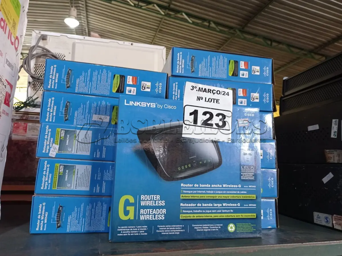 LOTE 123 - 12 ROTEADORES CISCO WRT54G2. (NO ESTADO) ATENÇÃO! FAZER A VISITAÇÃO ANTES DE ARREMATAR, NÃO SABEMOS SE FUNCIONA. LEILÃO NÃO TEM GARANTIA E NEM DEVOLUÇÃO, SUJEITO A POSSÍVEIS AVARIAS VISÍVEIS/OCULTAS E/OU AUSÊNCIA DE COMPONENTES.