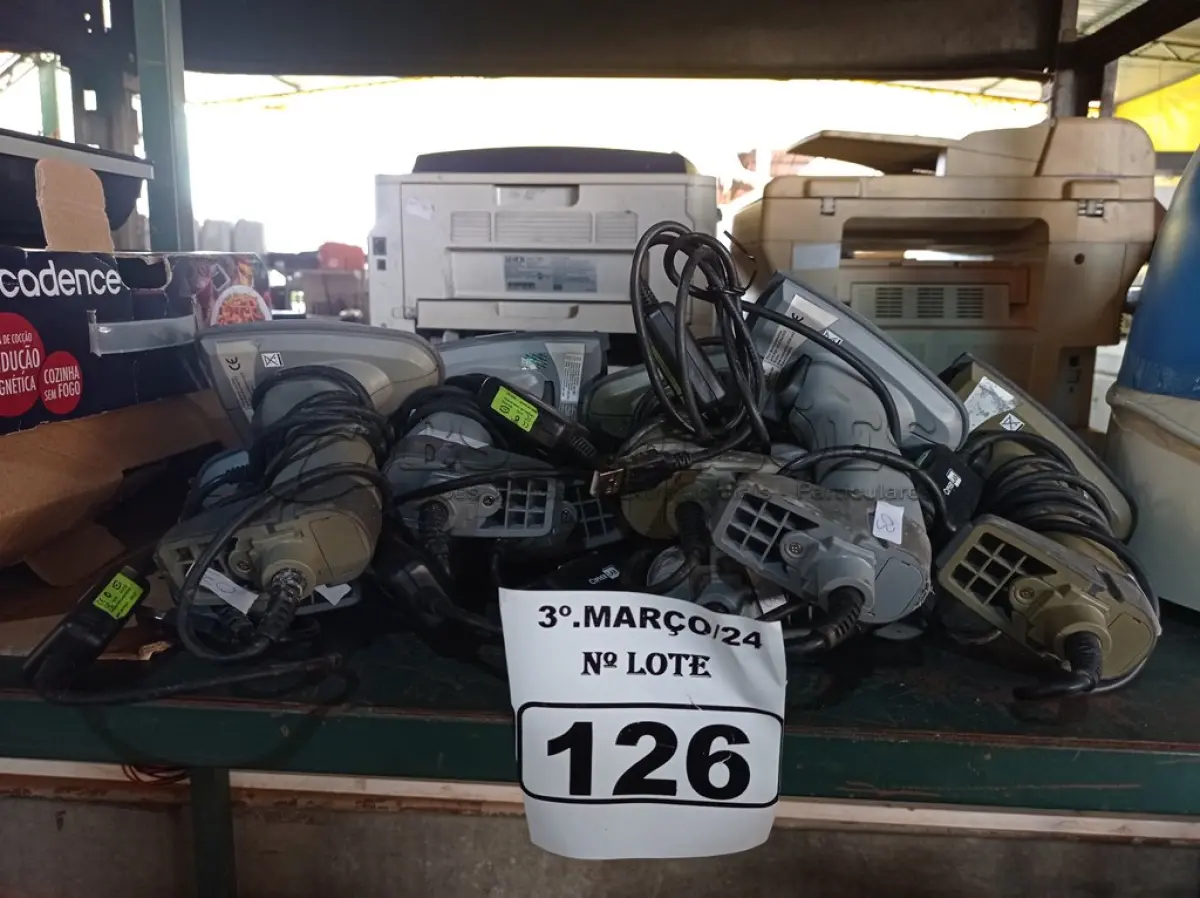 LOTE 126 - 01 LOTE COM VÁRIOS LEITORES DE CÓDIGO DE BARRAS MARCAS E MODELOS DIVERSOS. (NO ESTADO) ATENÇÃO! FAZER A VISITAÇÃO ANTES DE ARREMATAR, NÃO SABEMOS SE FUNCIONA. LEILÃO NÃO TEM GARANTIA E NEM DEVOLUÇÃO, SUJEITO A POSSÍVEIS AVARIAS VISÍVEIS/OCULTAS E/OU AUSÊNCIA DE COMPONENTES.