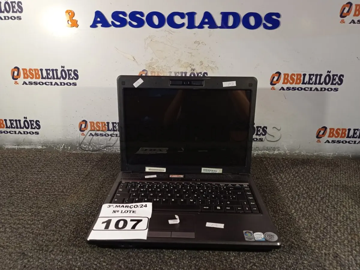 LOTE 107 - 01 NOTEBOOK MARCA VECTOR. (NO ESTADO) ATENÇÃO! FAZER A VISITAÇÃO ANTES DE ARREMATAR, NÃO SABEMOS SE FUNCIONA. LEILÃO NÃO TEM GARANTIA E NEM DEVOLUÇÃO, SUJEITO A POSSÍVEIS AVARIAS VISÍVEIS/OCULTAS E/OU AUSÊNCIA DE COMPONENTES.