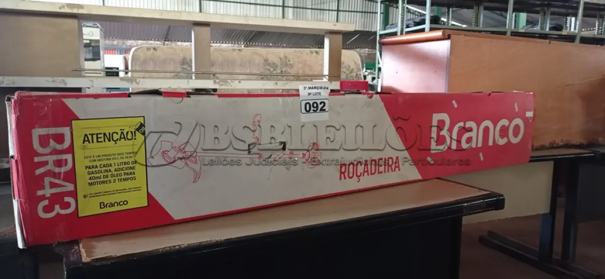 LOTE 092 - 01 ROÇADEIRA A GASOLINA BRANCO BR43G. (NOVA) (NO ESTADO) ATENÇÃO! FAZER A VISITAÇÃO ANTES DE ARREMATAR, NÃO SABEMOS SE FUNCIONA. LEILÃO NÃO TEM GARANTIA E NEM DEVOLUÇÃO, SUJEITO A POSSÍVEIS AVARIAS VISÍVEIS/OCULTAS E/OU AUSÊNCIA DE COMPONENTES.